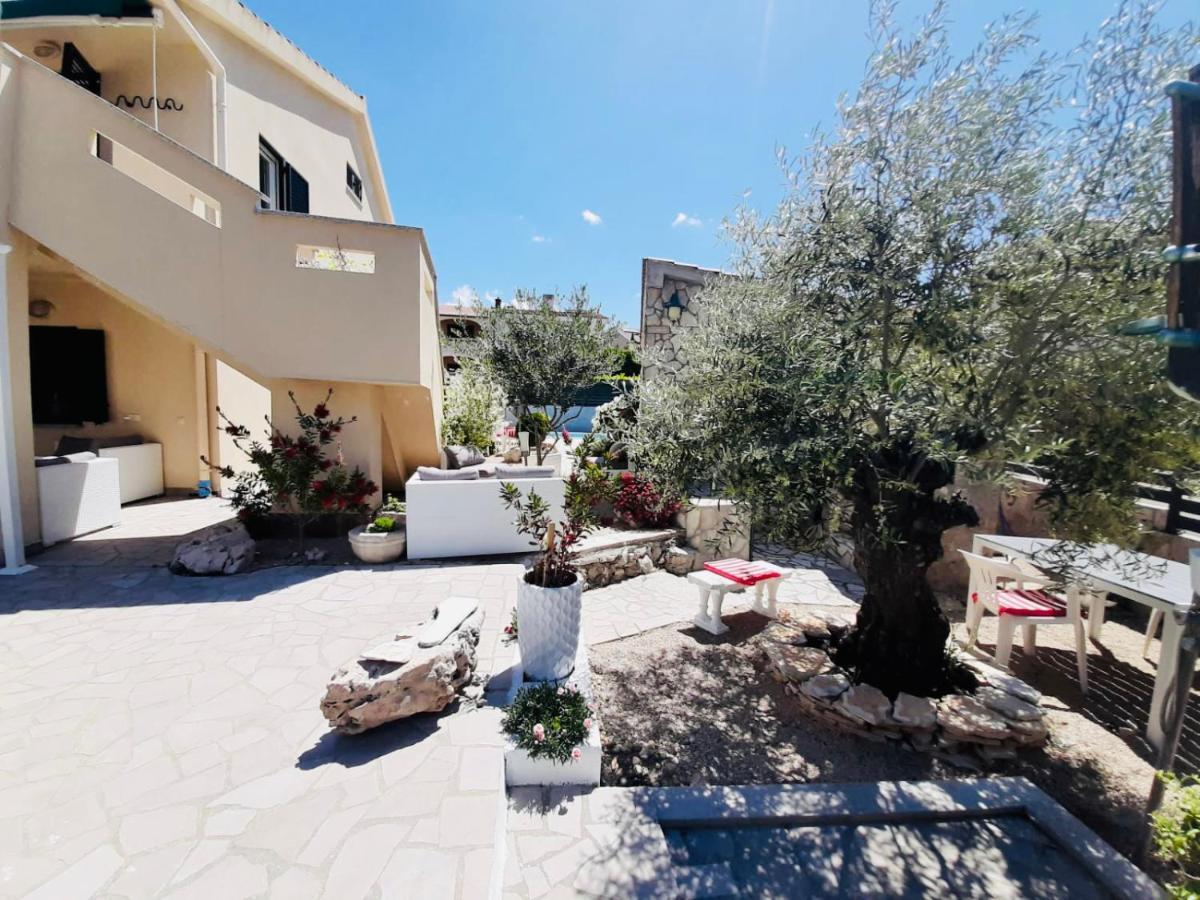 Villa Evamar, Island Krk Punat Eksteriør billede